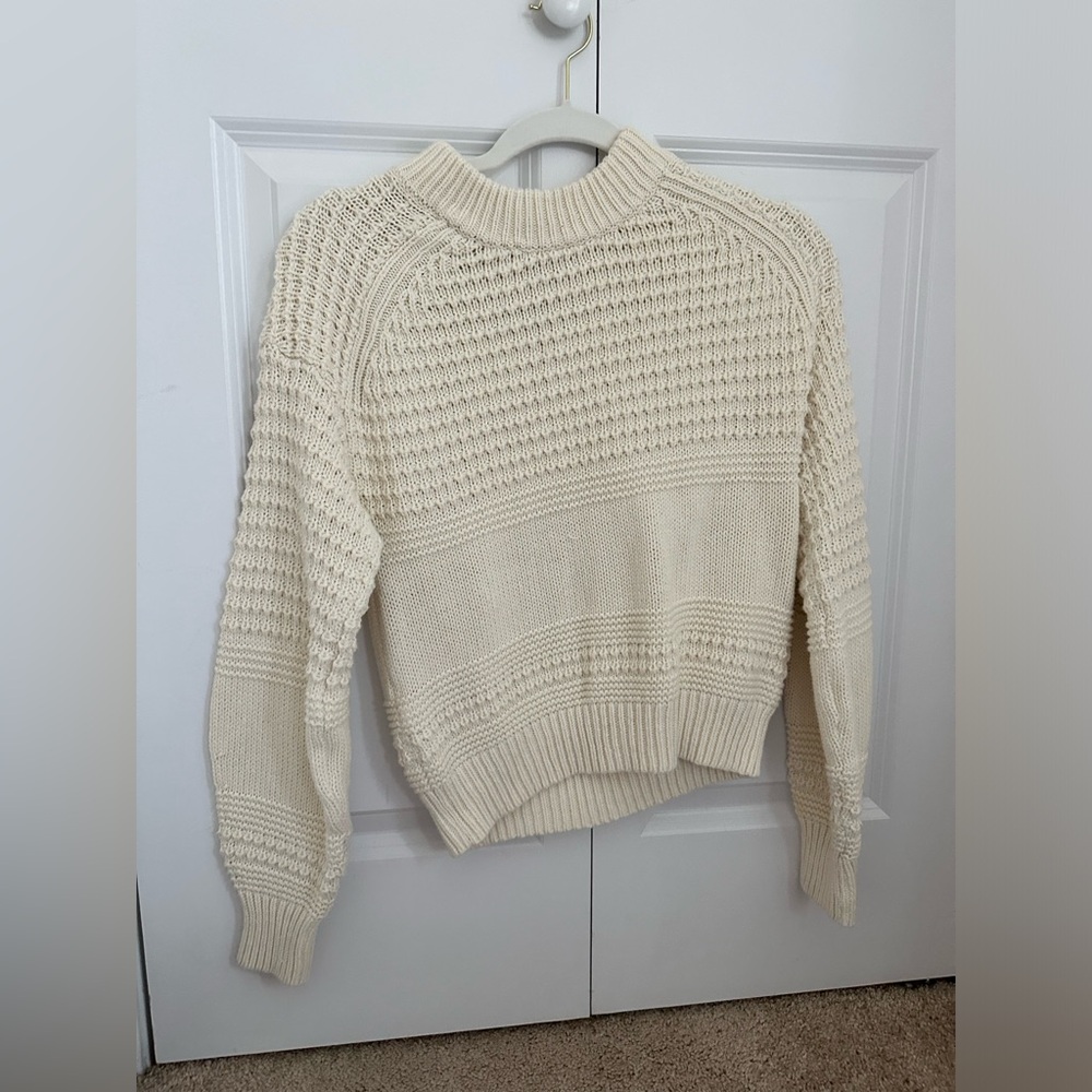 Universal Thread Women’s Knit Sweater